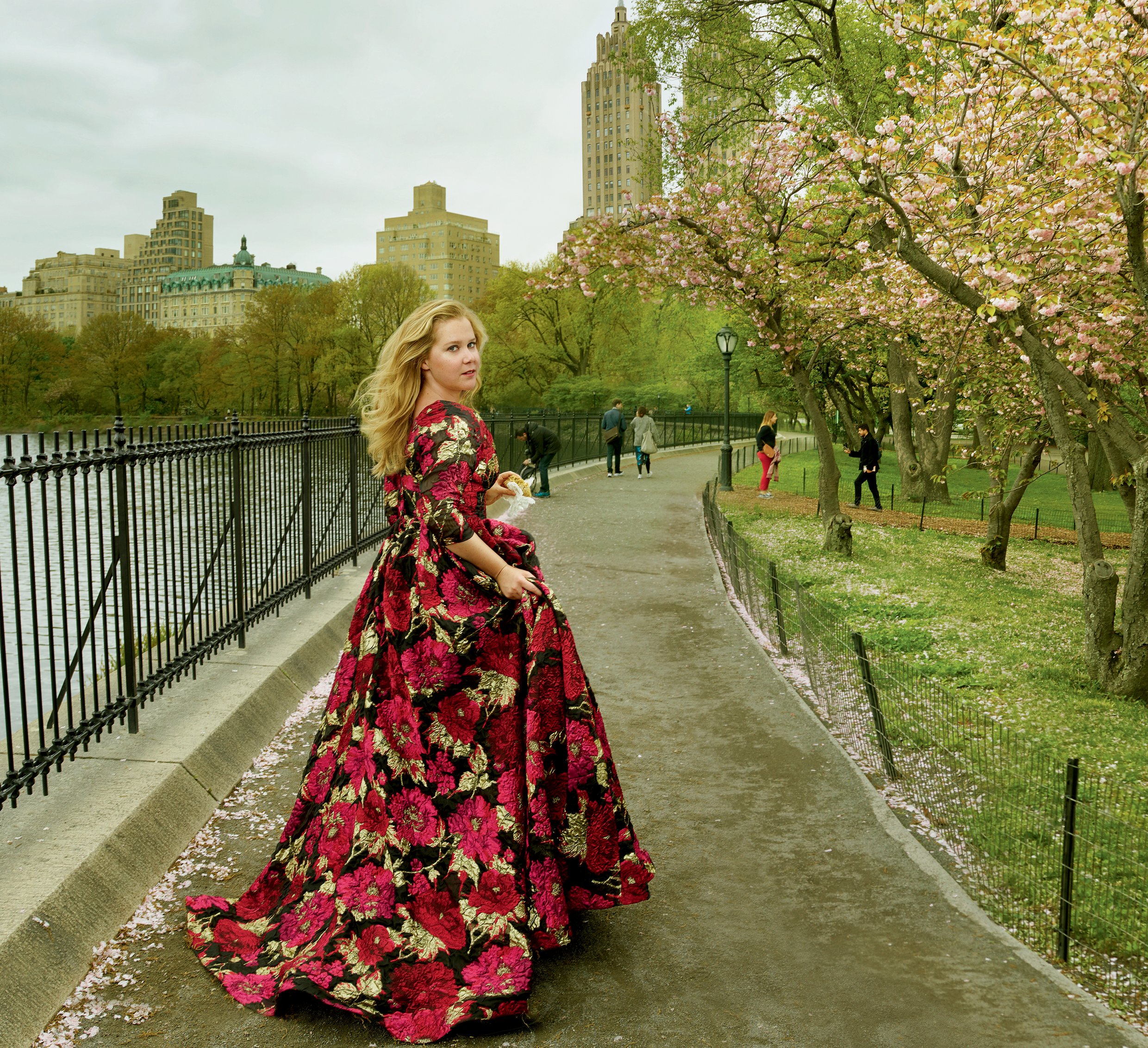 amy-schumer-vogue-july-2016-04